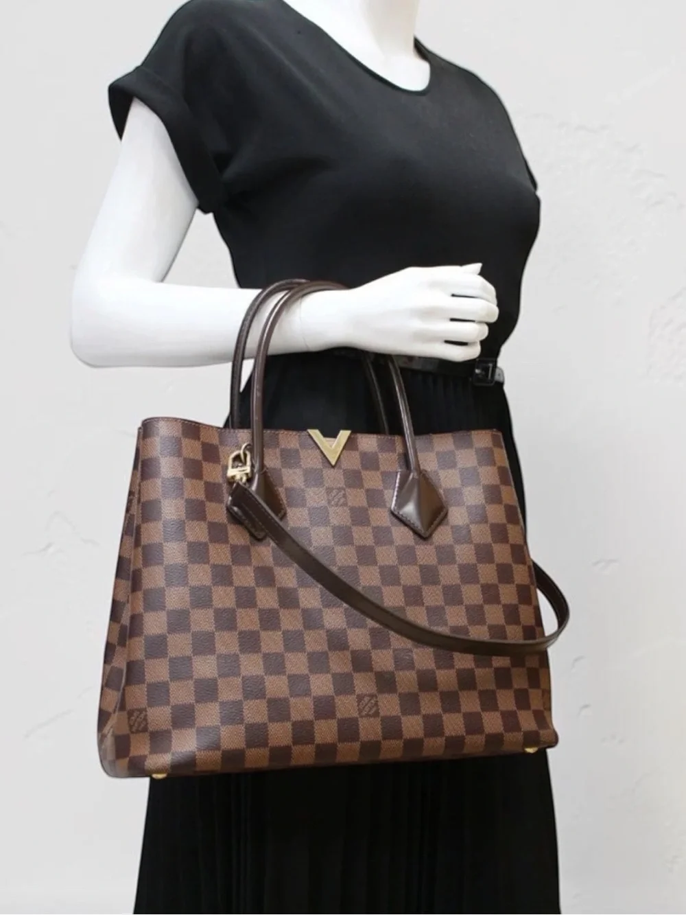 Louis Vuitton Kensington Damier Ebene Tote